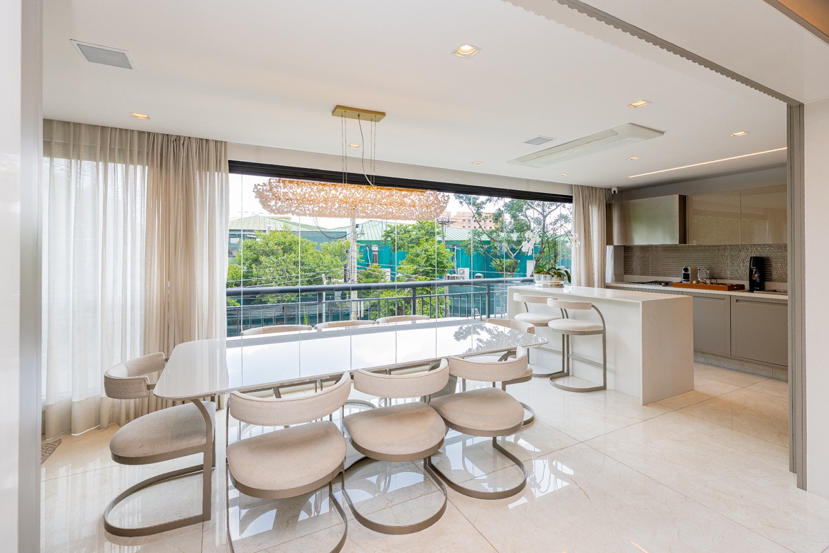 Apartamento garden para venda em Vila Olímpia com 3 quartos, sendo 3 suítes, 220m²