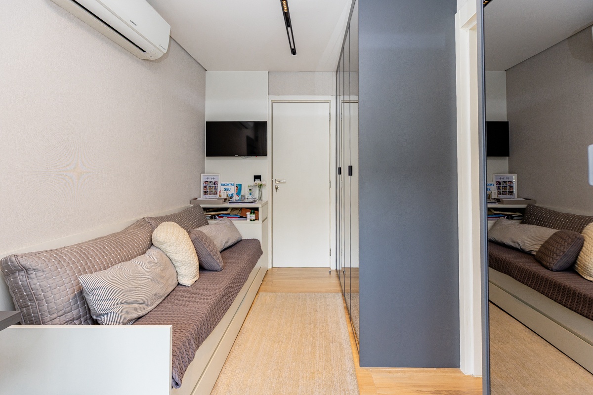 Apartamento garden para venda em Vila Olímpia com 3 quartos, sendo 3 suítes, 220m²