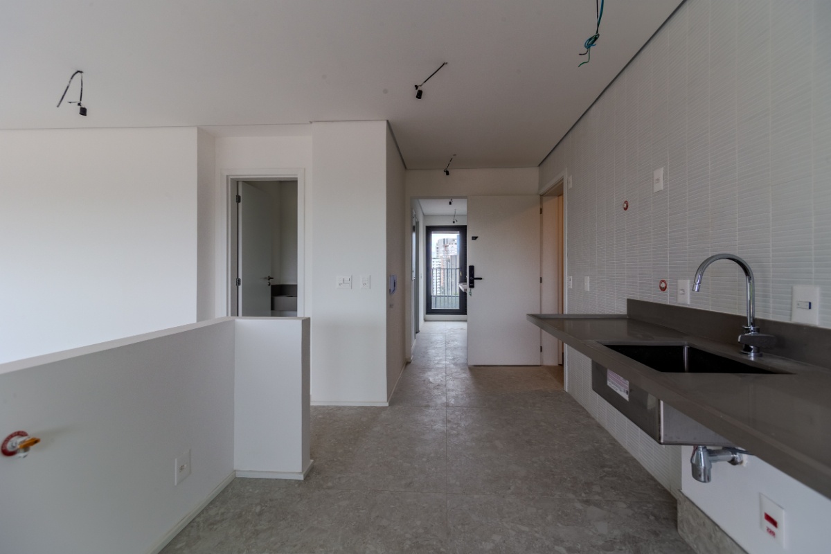 Apartamento para venda em Vila Nova Conceição com 3 quartos, sendo 3 suítes, 175m²