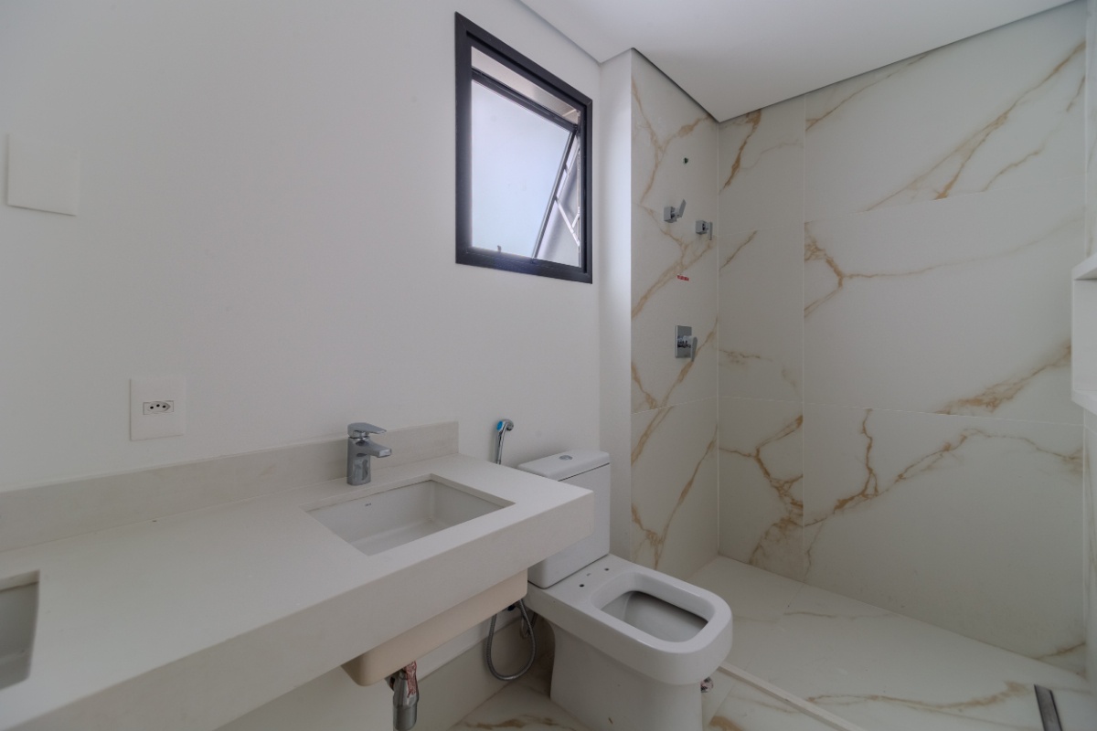 Apartamento para venda em Vila Nova Conceição com 3 quartos, sendo 3 suítes, 175m²