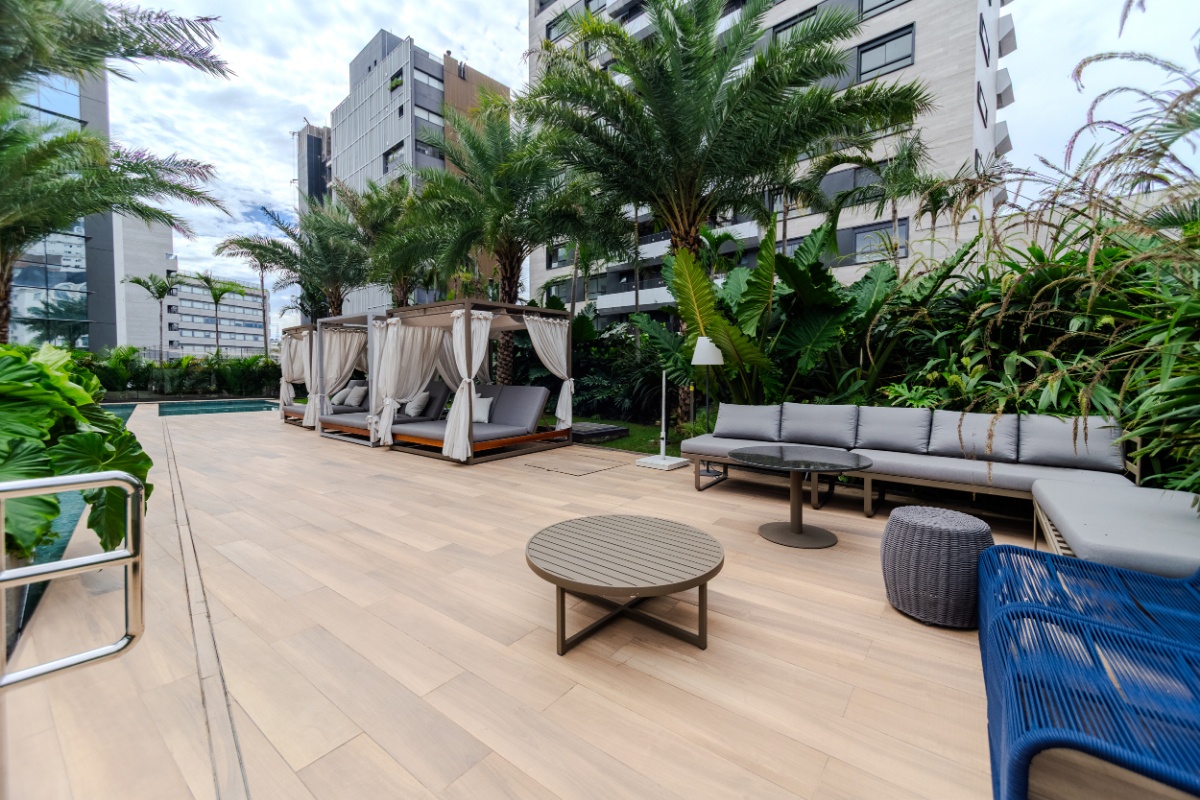 Apartamento para venda em Vila Nova Conceição com 3 quartos, sendo 3 suítes, 175m²