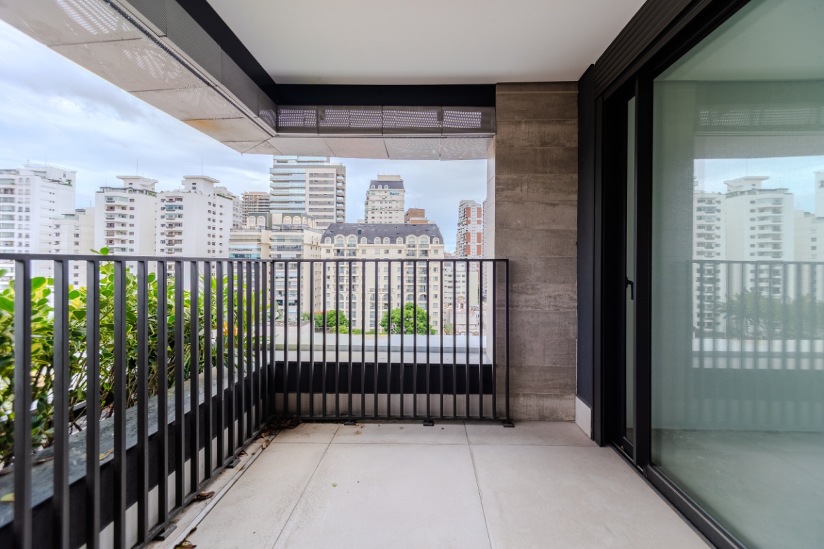 Apartamento para venda em Vila Nova Conceição com 3 quartos, sendo 3 suítes, 175m²
