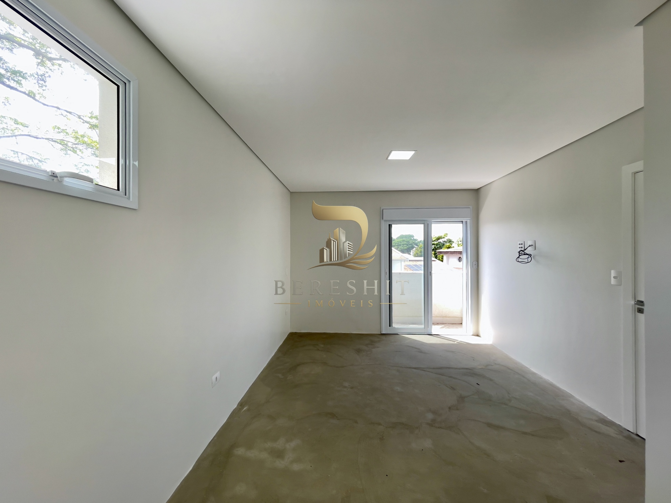 Casa de Condomínio Nova à Venda no Jardim Prudência