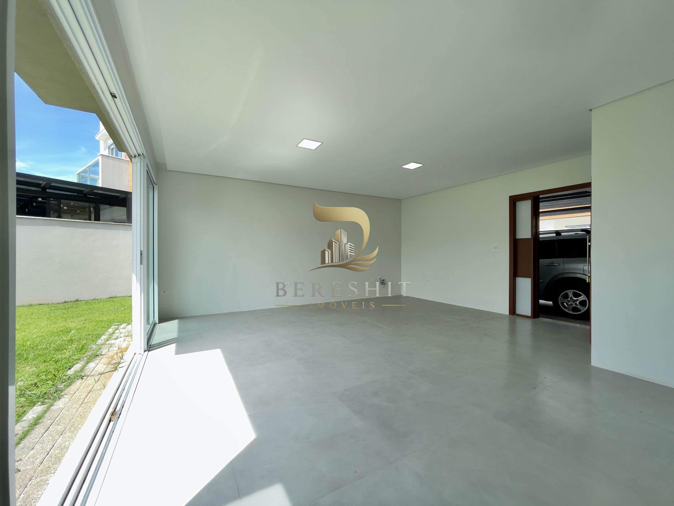 Casa de Condomínio Nova à Venda no Jardim Prudência