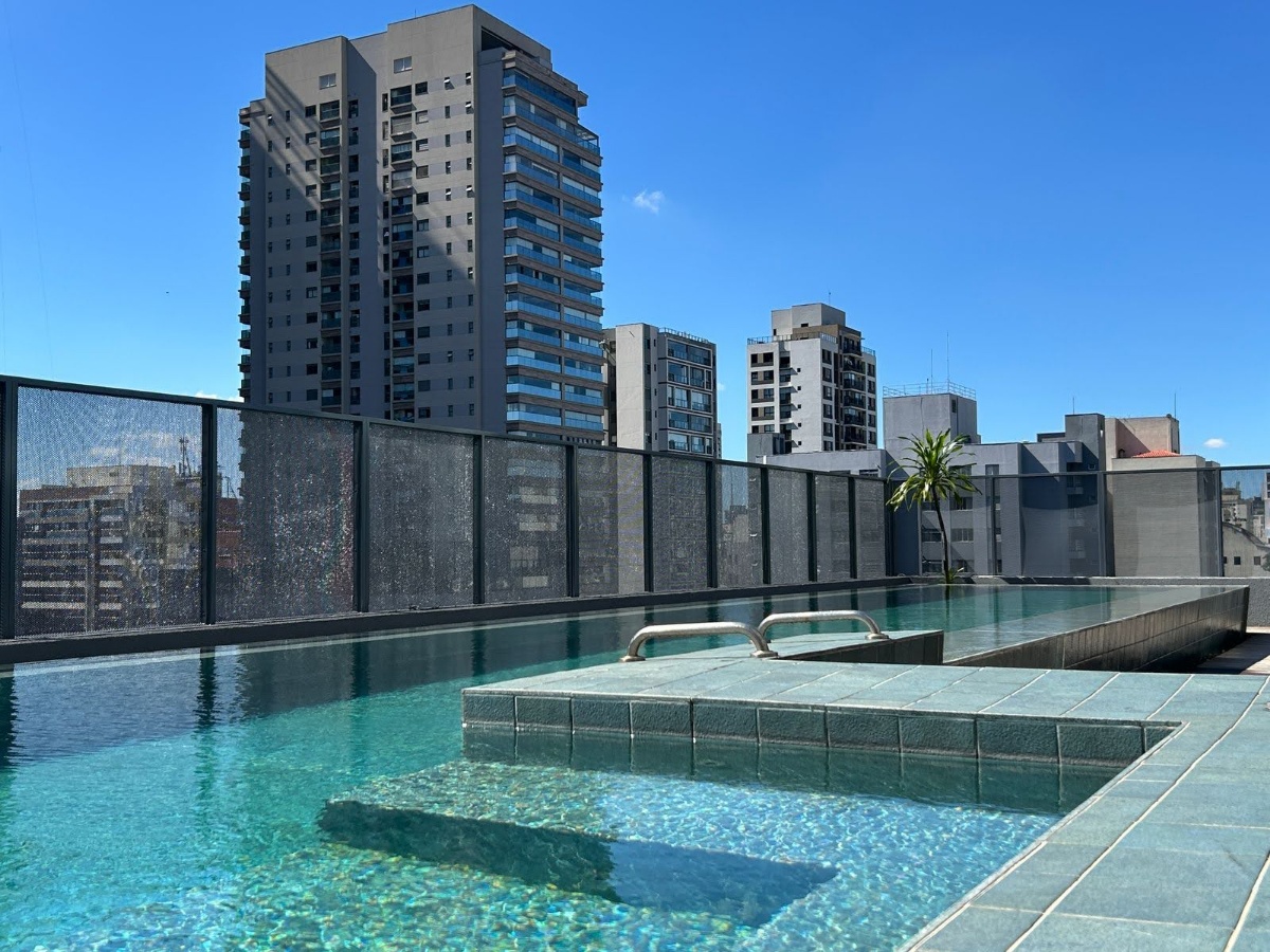 Apartamento na Rua Alves Guimarães, 1450, Alto de Pinheiros São Paulo - São Paulo