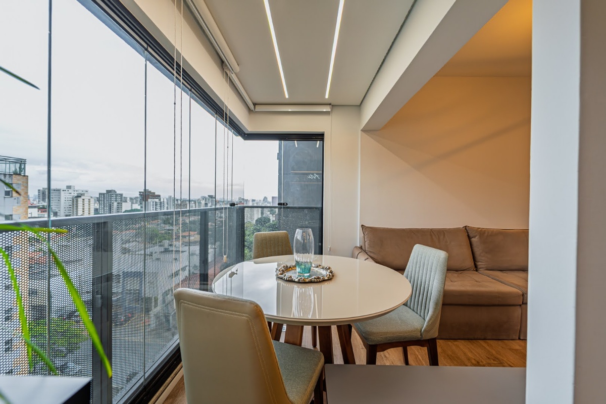 Apartamento na Rua Alves Guimarães, 1450, Alto de Pinheiros São Paulo - São Paulo