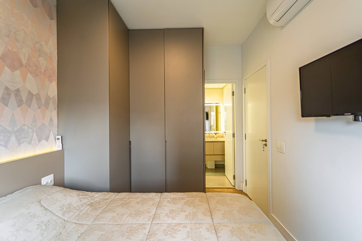 Apartamento na Rua Alves Guimarães, 1450, Alto de Pinheiros São Paulo - São Paulo