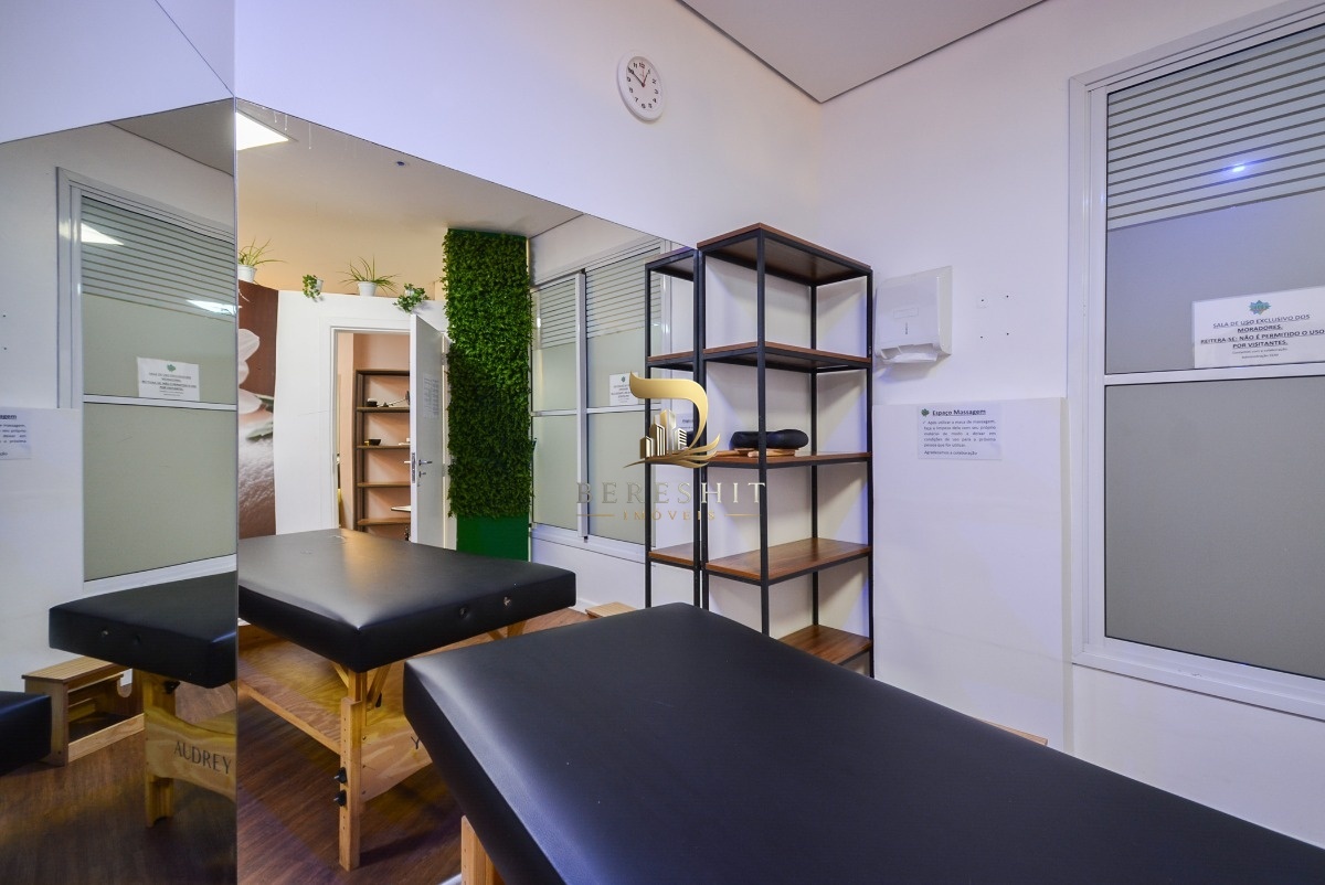 Apartamento para venda em Moema com 4 quartos, sendo 1 suíte, 104m²