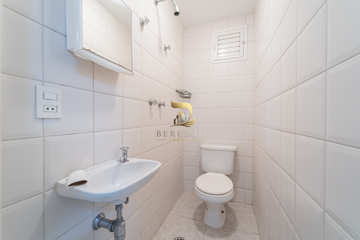 Apartamento para venda em Moema com 4 quartos, sendo 1 suíte, 104m²