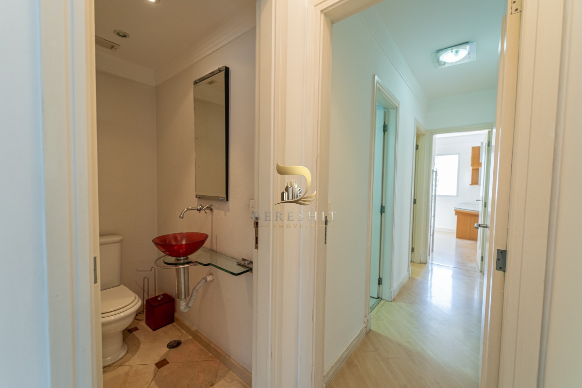 Apartamento para venda em Moema com 4 quartos, sendo 1 suíte, 104m²