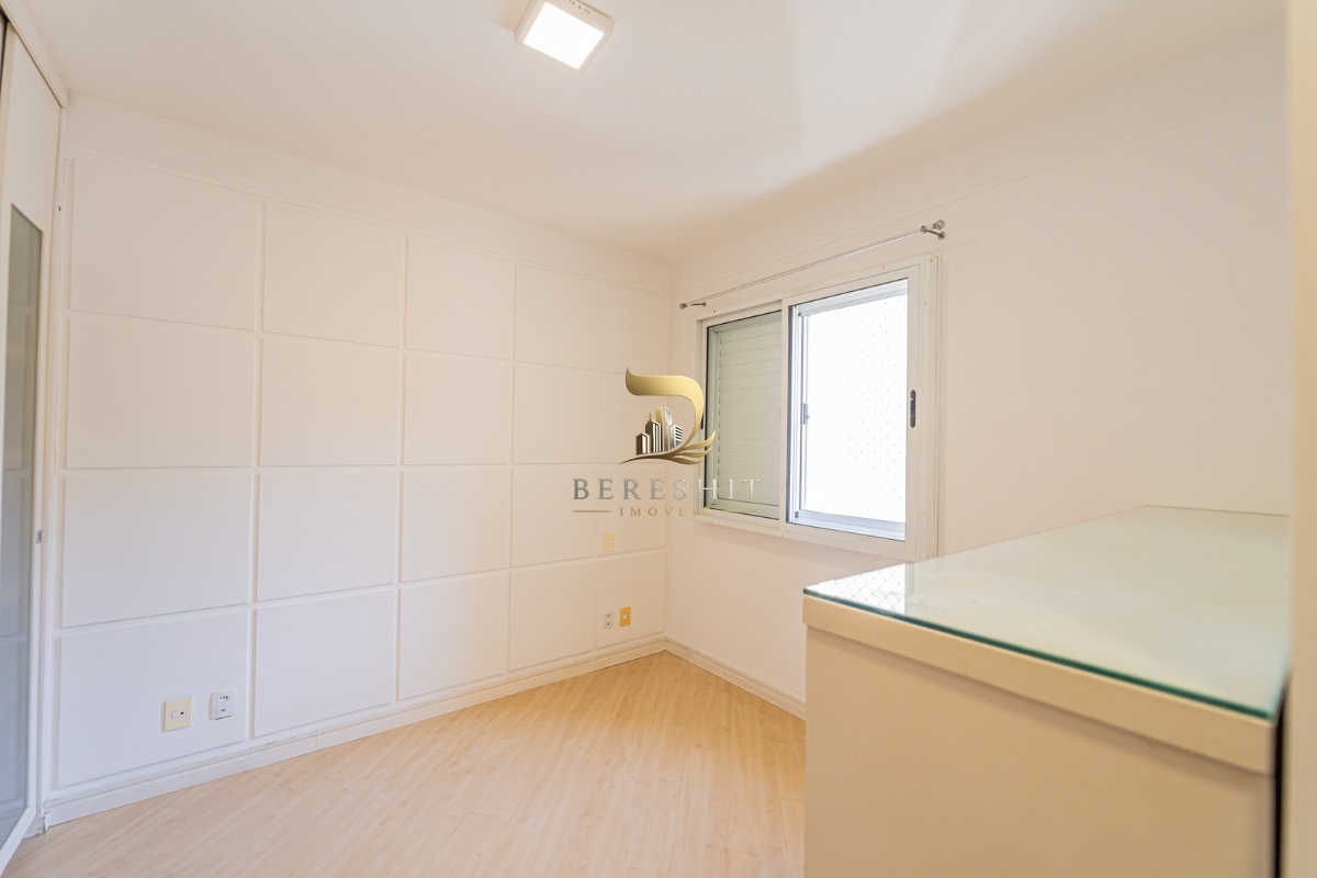 Apartamento para venda em Moema com 4 quartos, sendo 1 suíte, 104m²