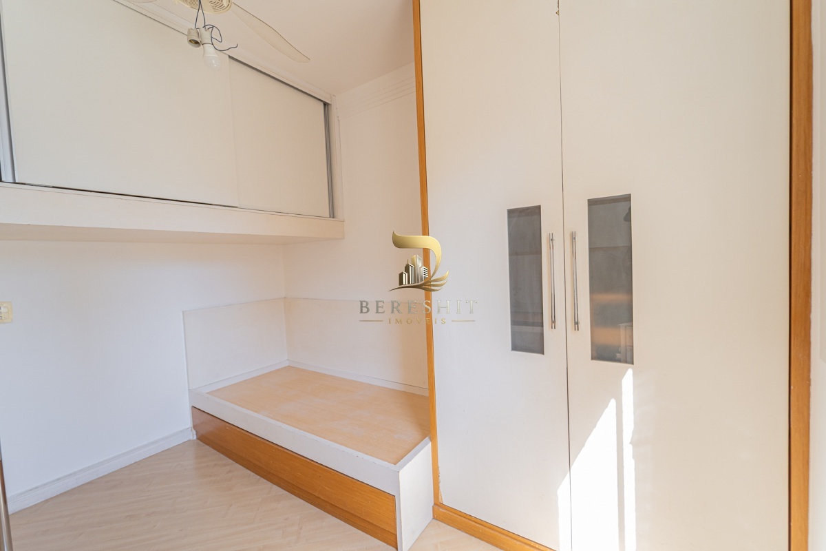 Apartamento para venda em Moema com 4 quartos, sendo 1 suíte, 104m²