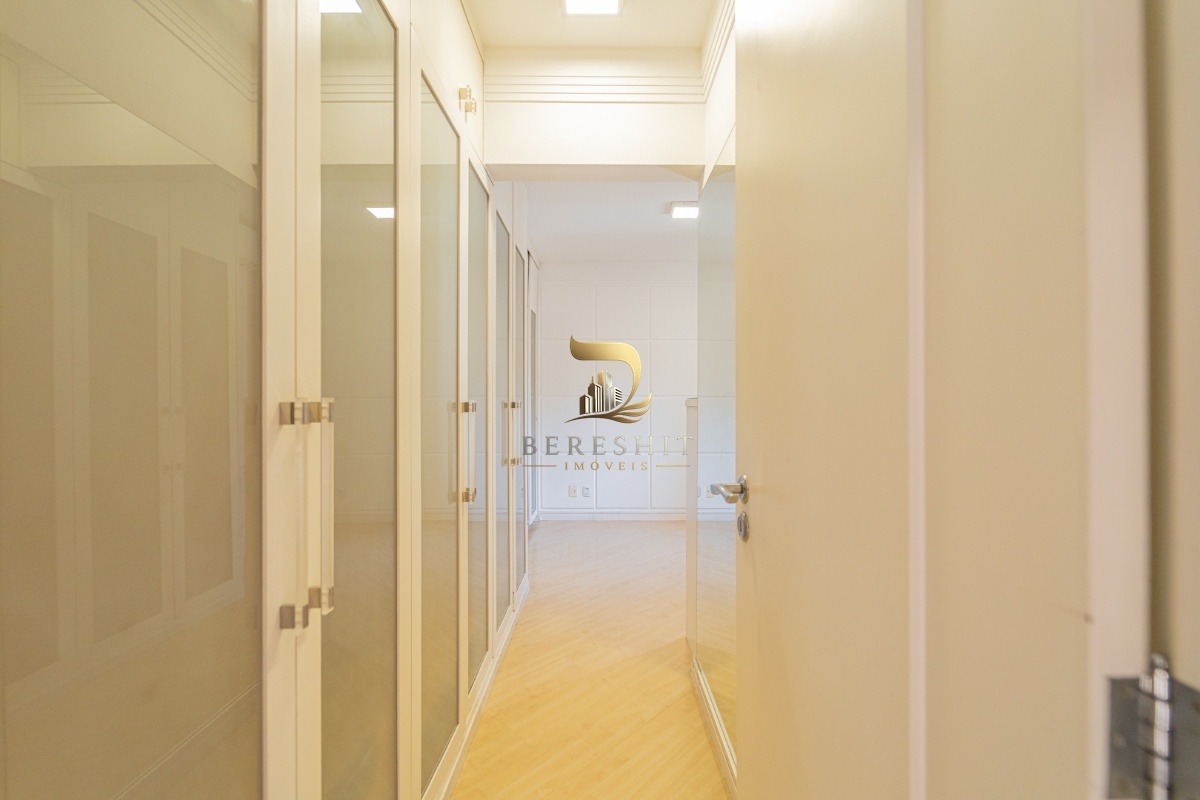 Apartamento para venda em Moema com 4 quartos, sendo 1 suíte, 104m²