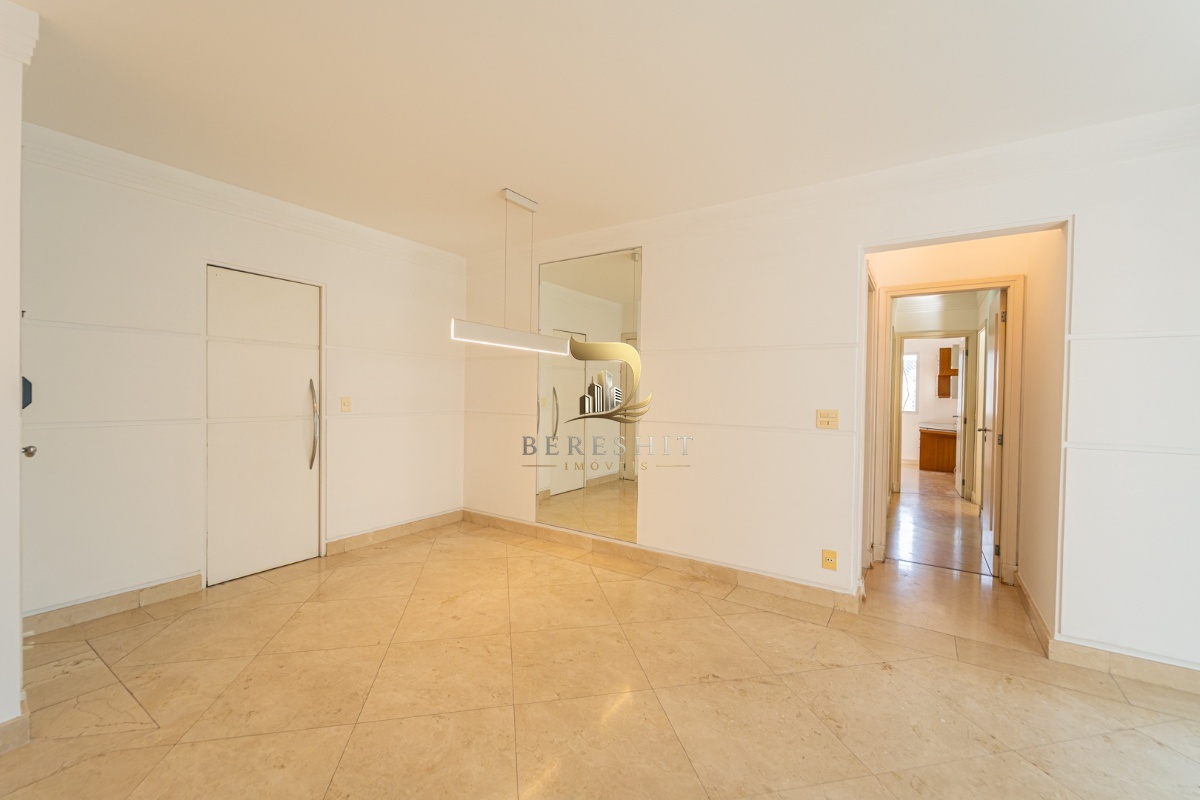 Apartamento para venda em Moema com 4 quartos, sendo 1 suíte, 104m²
