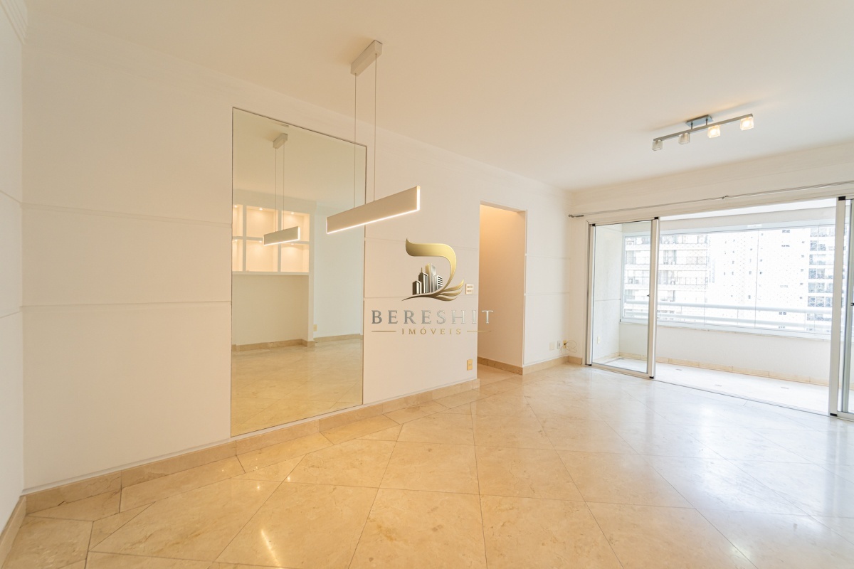Apartamento para venda em Moema com 4 quartos, sendo 1 suíte, 104m²