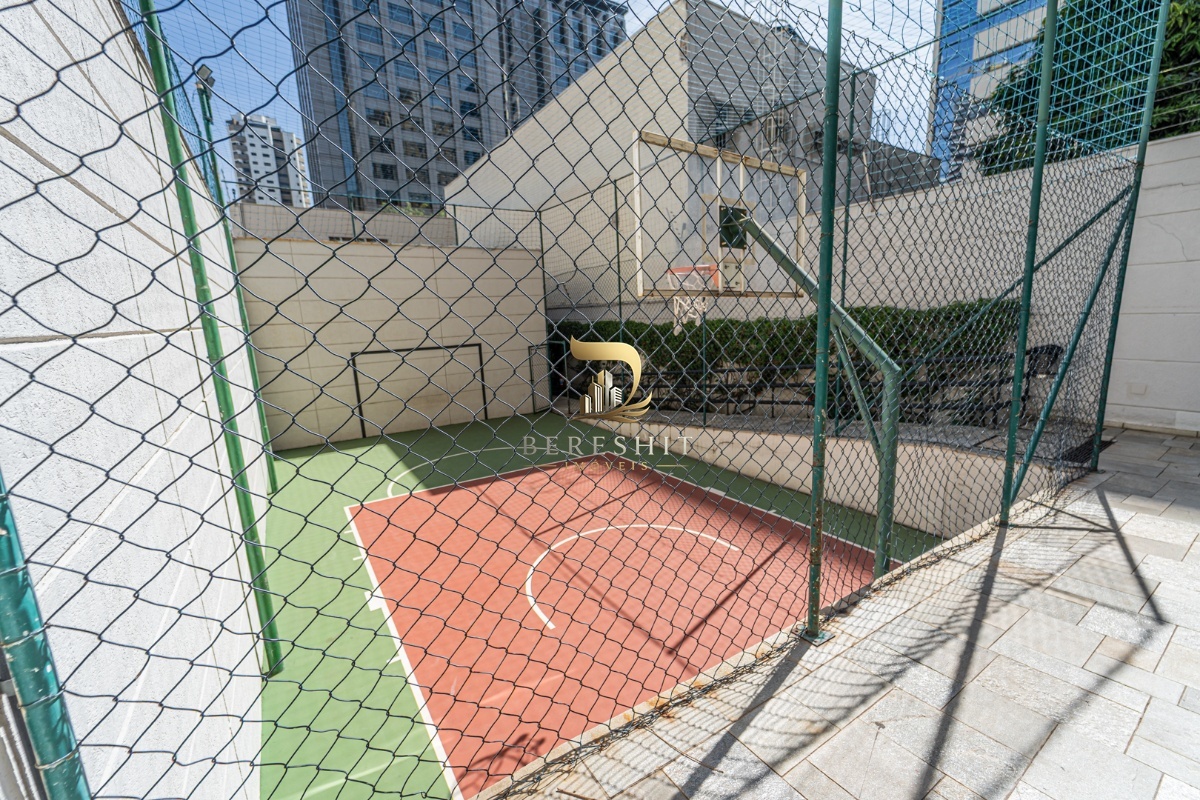 Apartamento para venda em Moema com 4 quartos, sendo 1 suíte, 104m²