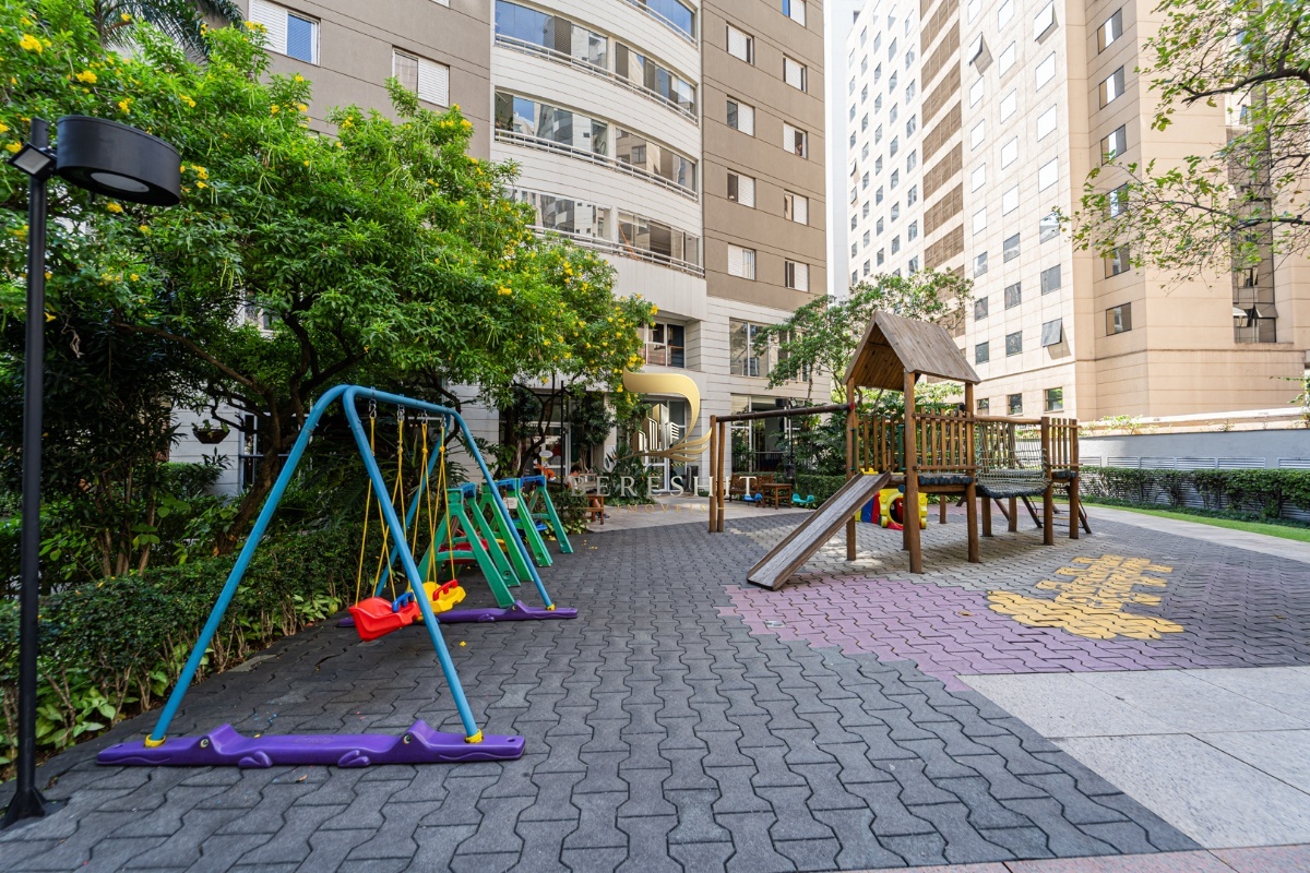 Apartamento para venda em Moema com 4 quartos, sendo 1 suíte, 104m²
