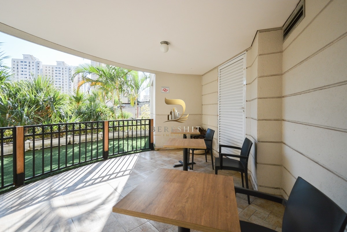 Apartamento para venda em Moema com 4 quartos, sendo 1 suíte, 104m²
