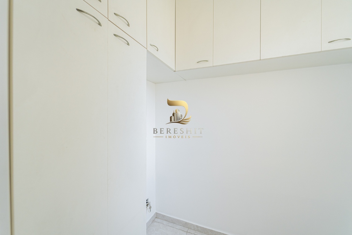 Apartamento para venda em Moema com 4 quartos, sendo 1 suíte, 104m²