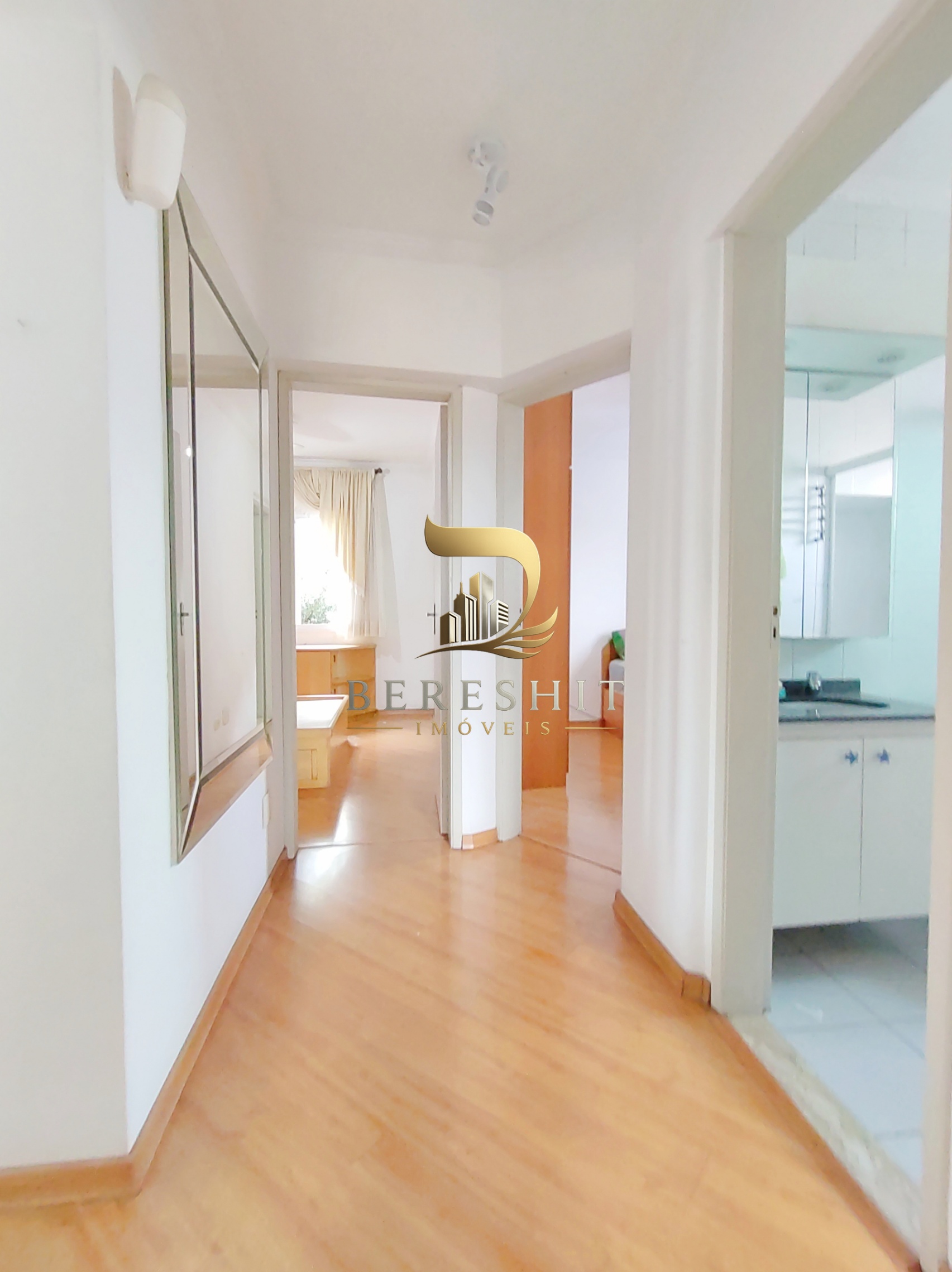 Casa no condomínio The Village Residence para venda com 4 quartos, sendo 1 suíte, 262m²