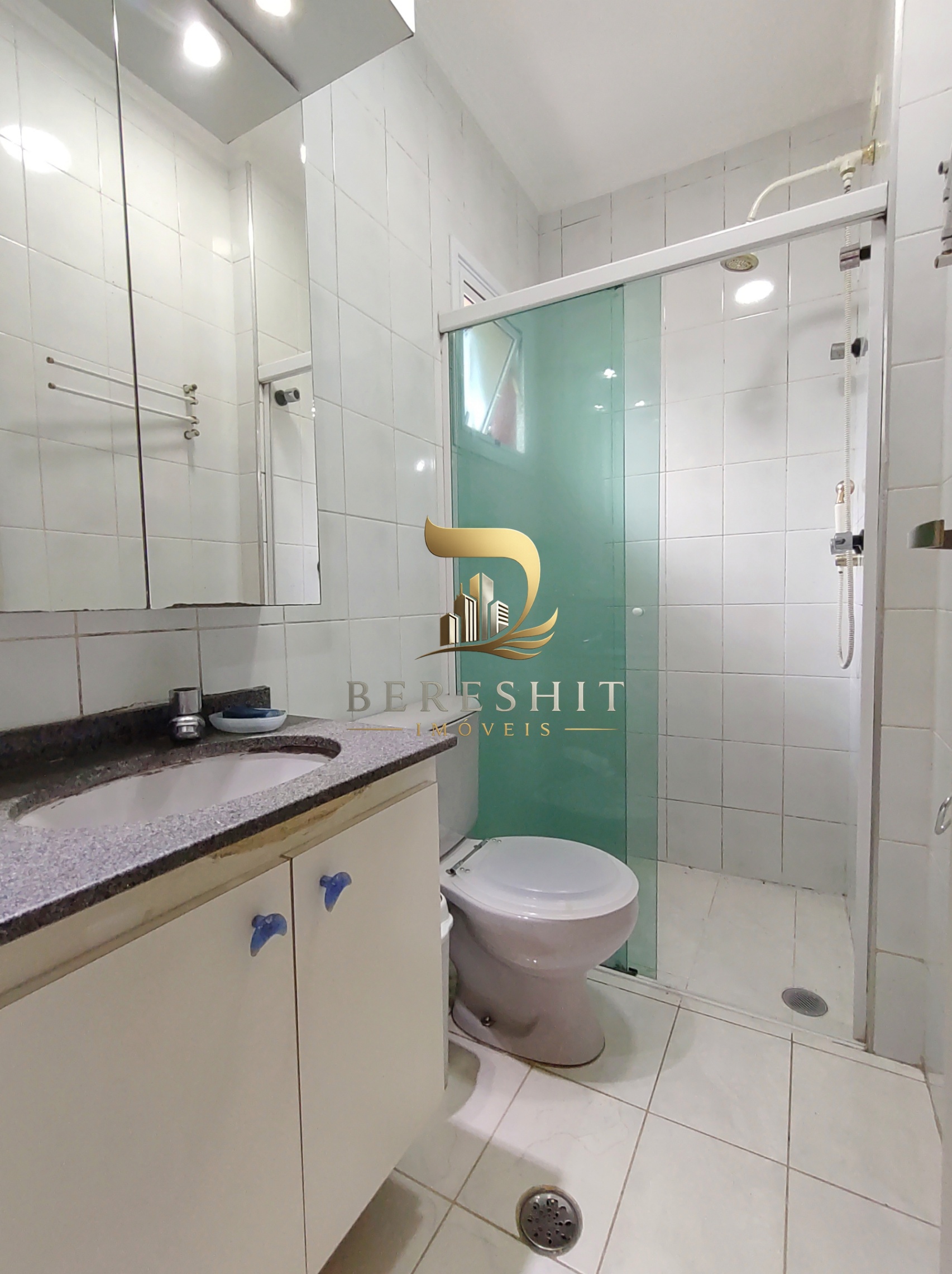 Casa no condomínio The Village Residence para venda com 4 quartos, sendo 1 suíte, 262m²