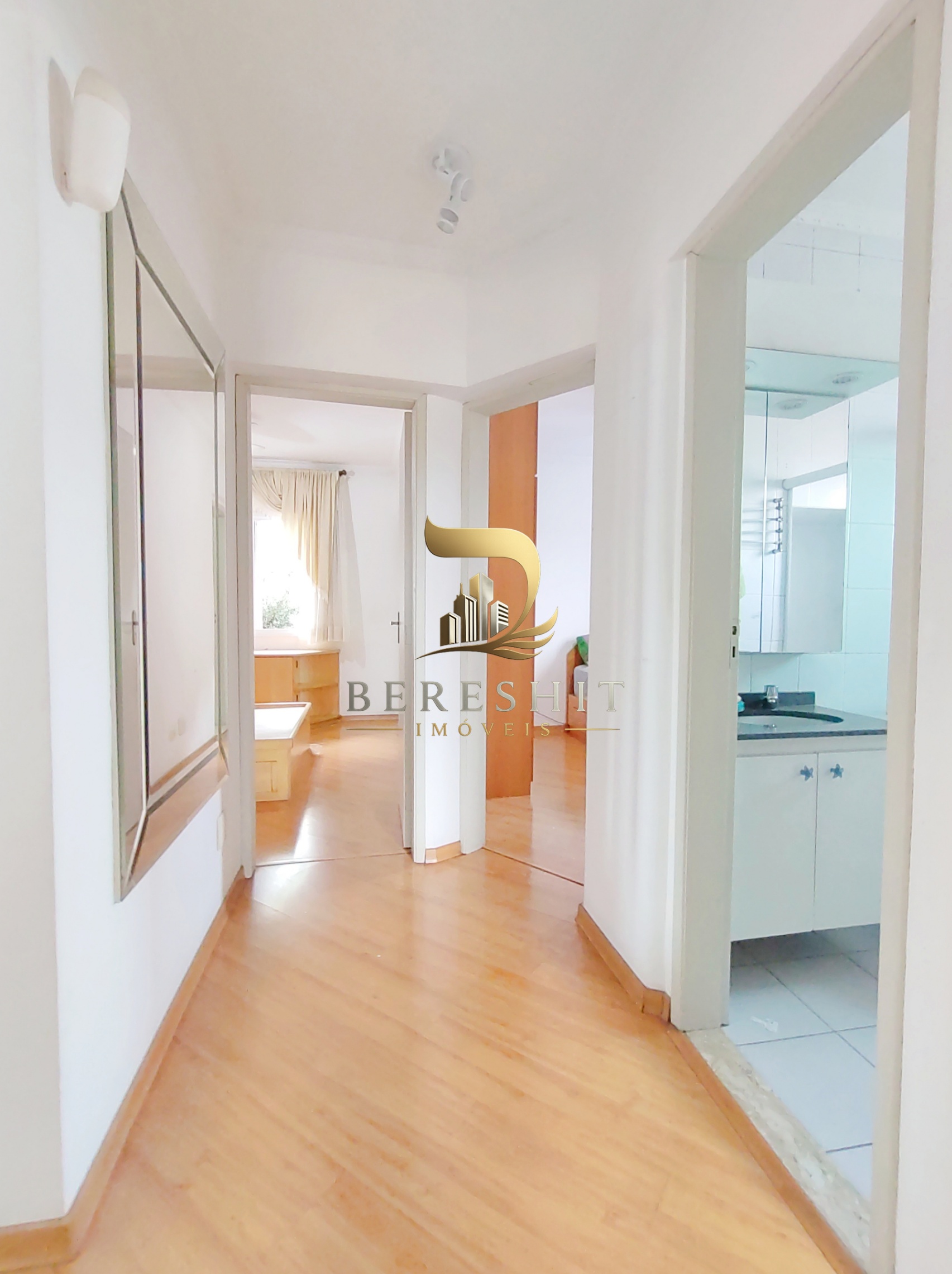 Casa no condomínio The Village Residence para venda com 4 quartos, sendo 1 suíte, 262m²