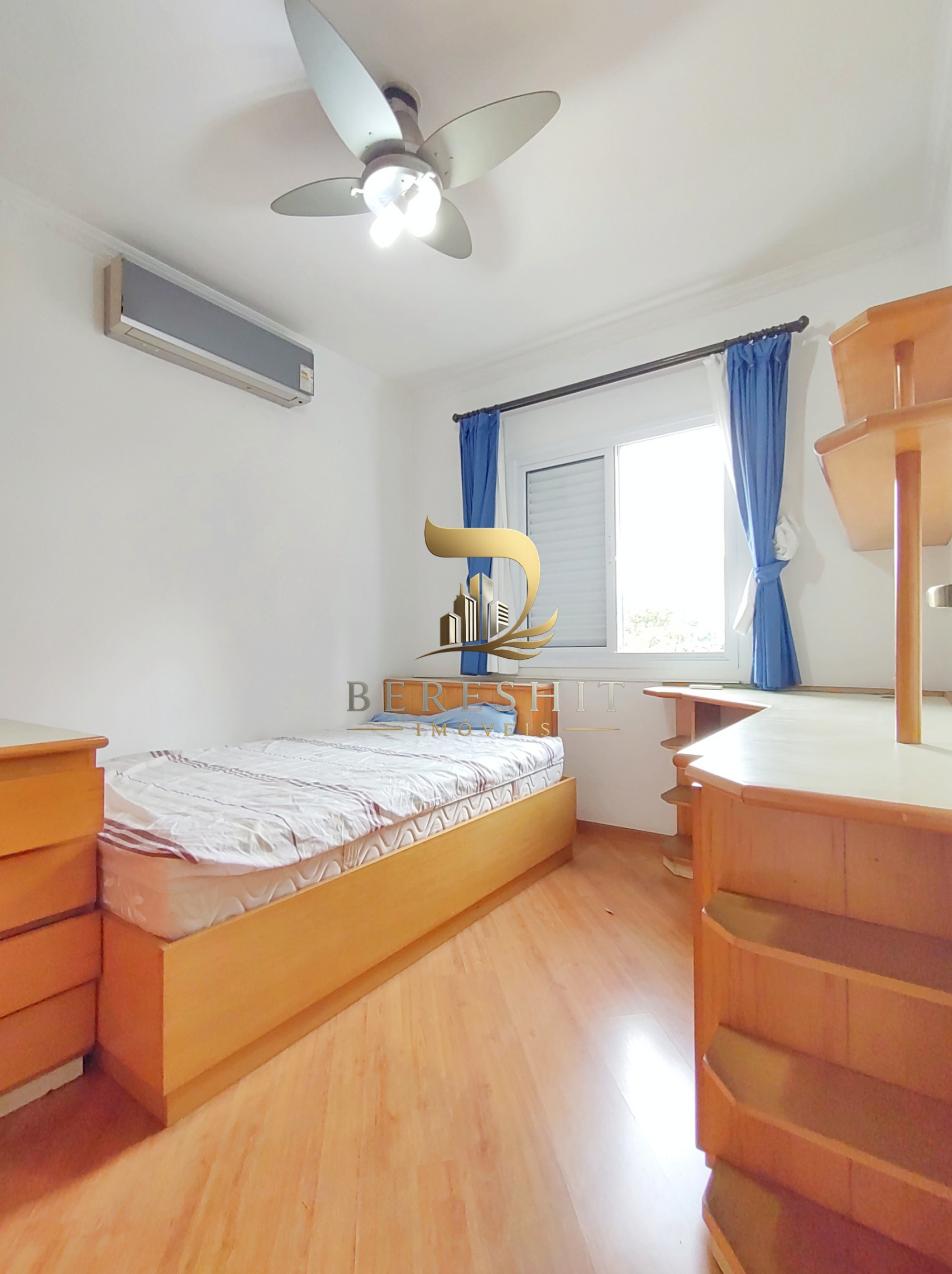 Casa no condomínio The Village Residence para venda com 4 quartos, sendo 1 suíte, 262m²