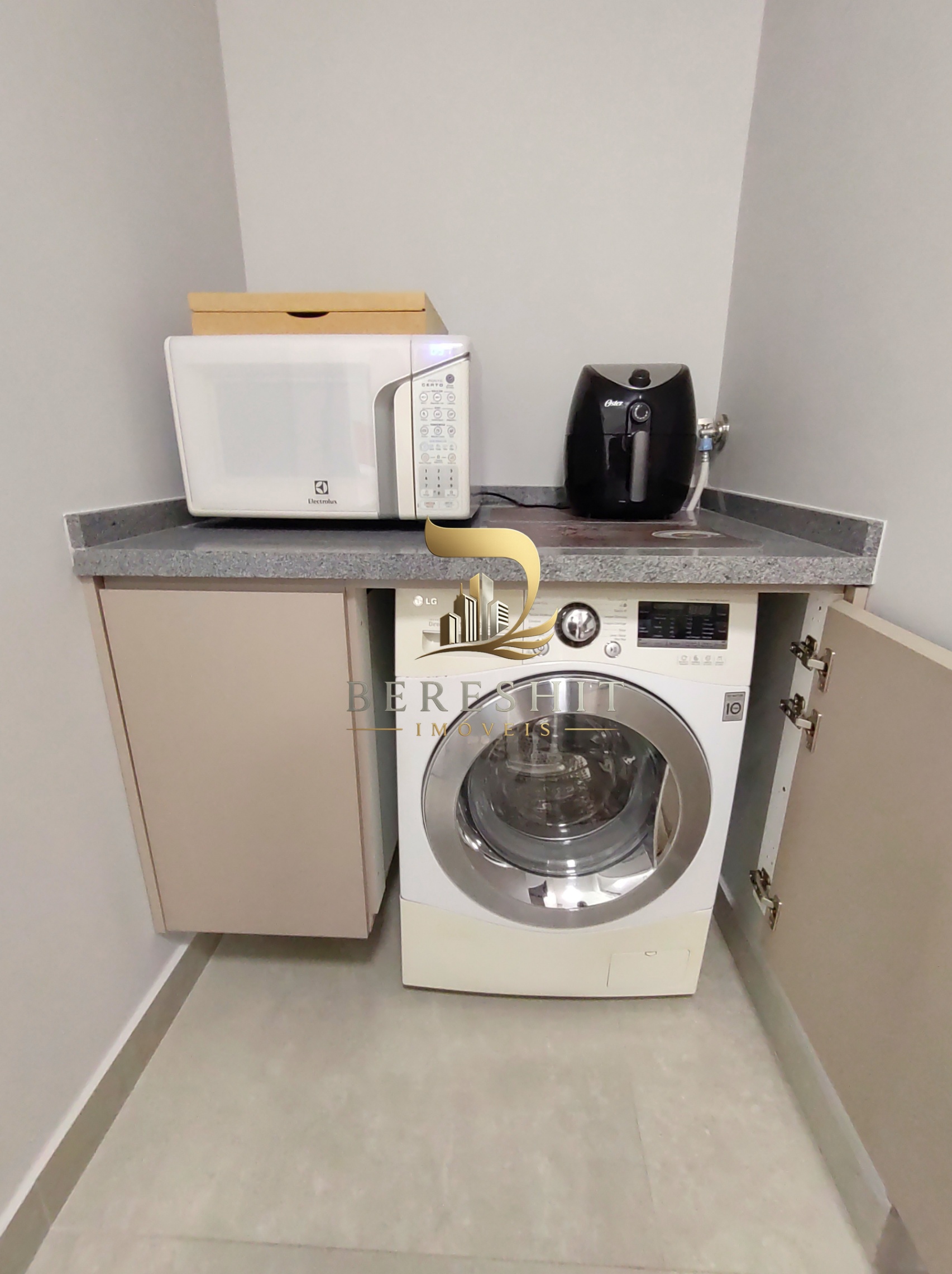 Apartamento Mobiliado para Locação em Pinheiros | 39 m² | 2 Dormitórios | Metrô Fradique Coutinho